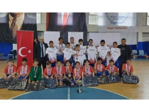 Alaçam Okullar Arası Futsal Müsabakaları Sona Erdi