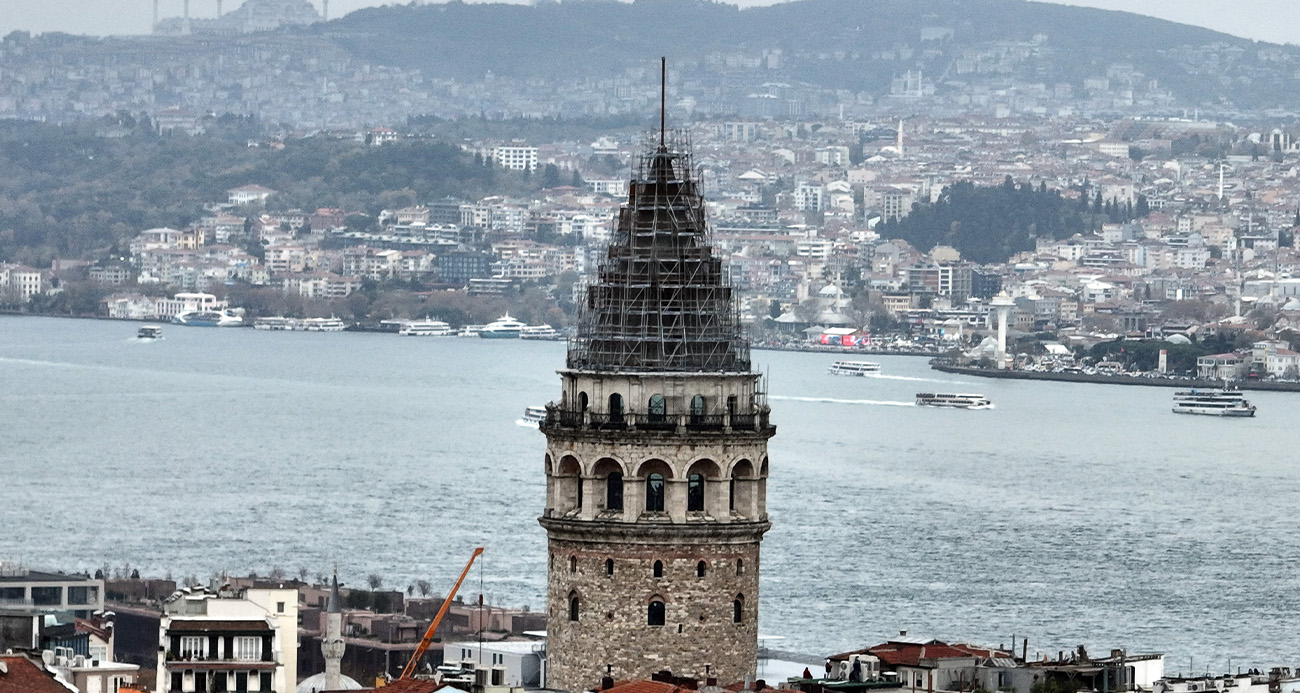 674 yıllık Galata Kulesi alemsiz kaldı