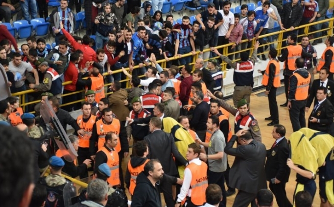 Fenerbahçe, Trabzonspor'u Mahkemeye Verdi!