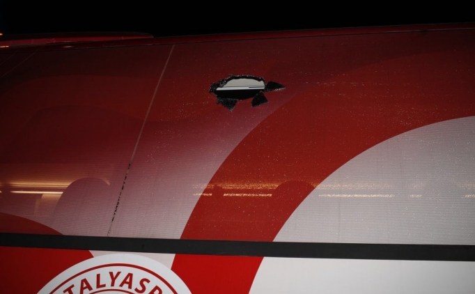 Antalyaspor'a Şok Saldırıda 3 Gözaltı