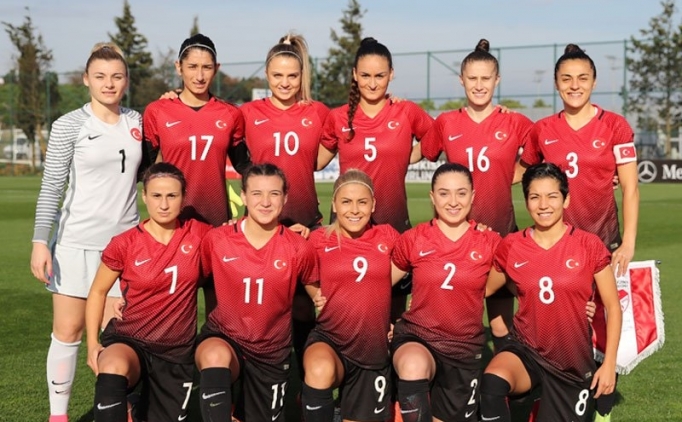 Futbol Camiasından 8 Mart Dünya Kadınlar Günü Mesajları