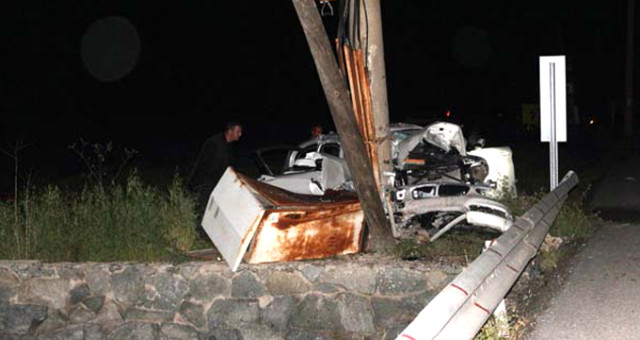 Ayvalık'ta Korkunç Kaza: 3 Genç Hayatını Kaybetti