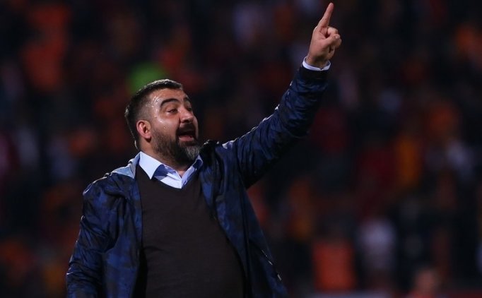 Hıncal Uluç'tan Ümit Özat Için Olay Sözler!