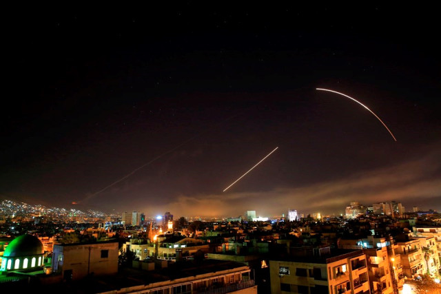 İşte Abd Bombardımanında Suriye'de Vurulan Hedefler