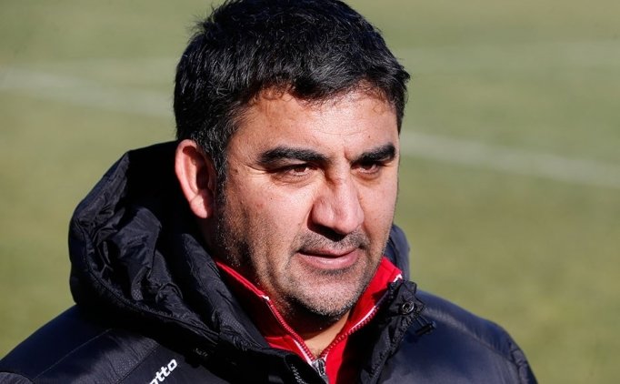 Ümit Özat: ''oyuncularım Diken Üstünde Olmayı Seviyor''