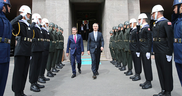 Nato Genel Sekreteri Stoltenberg: Abd'nin Operasyonu Rusya, Suriye Ve İran'a Açık Mesajdı