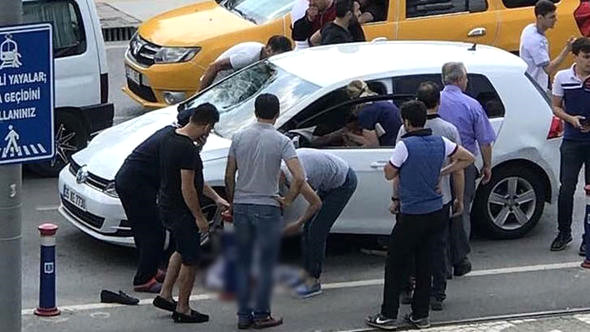 Otomobilin Çarptığı 85 Yaşındaki Eski Rektör Hayatını Kaybetti