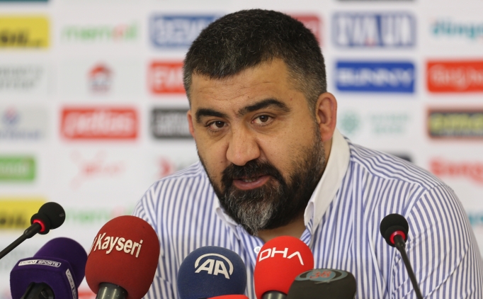 Ümit Özat'tan Oyuncularına Dev Tepki