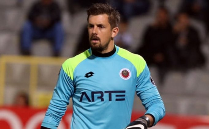 Çaykur Rizespor Süper Lig Için Tecrübeli Kaleci Ile Anlaştı