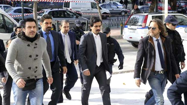 Yunan Gazetesi 8 Darbeci Fetö'cünün Kışlada Saklandığını Duyurdu
