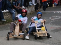 Rize’de ‘Lazralli Tahta Araba Yarışları’ Nefes Kesti