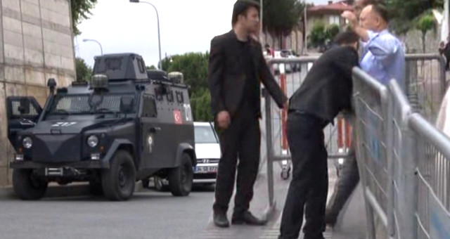 Cumhurbaşkanı Erdoğan'ın Oy Kullanacağı Okulda Yoğun Güvenlik Önlemi