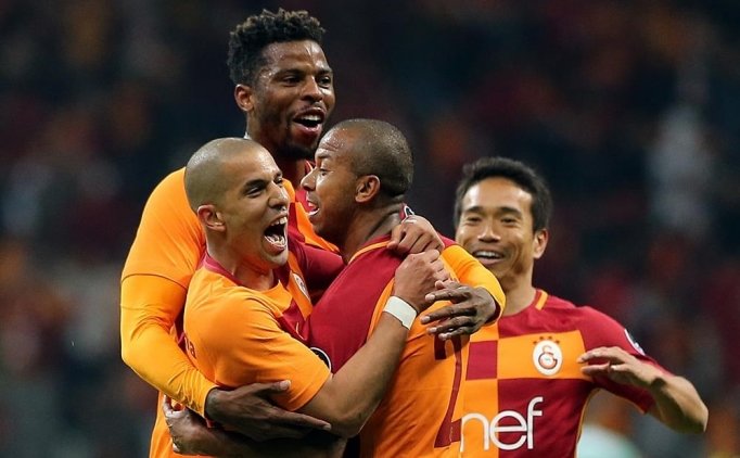 Fatih Terim'in Gözdesi Ilk 11'e Göz Kırpıyor!