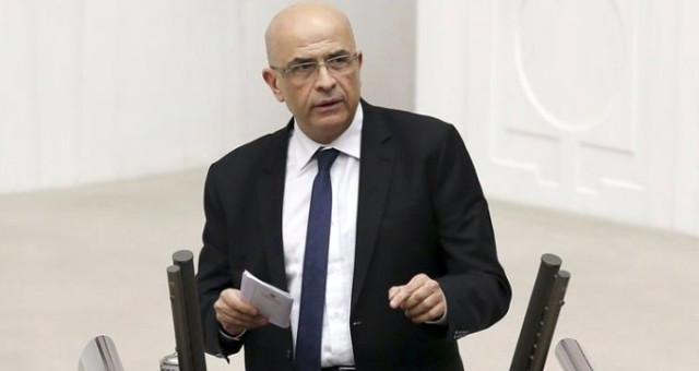 Yargıtay'dan Enis Berberoğlu Kararı: Davanın Dokunulmazlık Nedeniyle Durması İstemi Reddedildi
