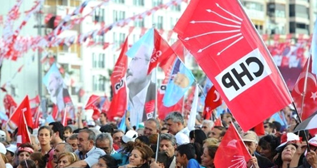 Chp'li Yaşar Tüzün'den Kurultay Açıklaması: Yeterli Sayıda İmza Toplandı
