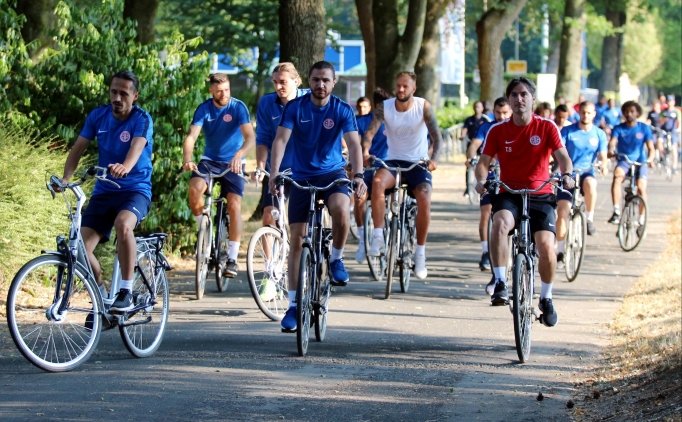 Antalyaspor'un Hollanda Kampı Sona Erdi