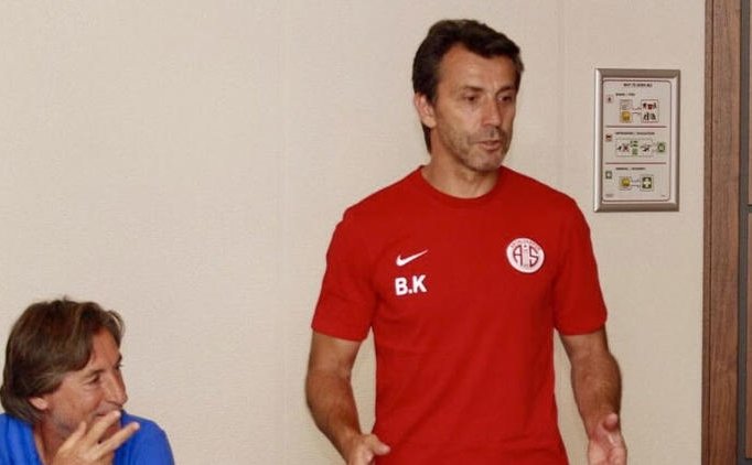 Antalyaspor, Otelde Rehin Tutuldu!