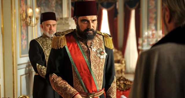 Payitaht Abdülhamid Dizisinde Abd'nin Yaptırım Tehdidine Gönderme Yapıldı