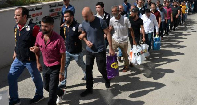 Haftalık 150 Bin Tl Kazanan Yasa Dışı Bahis Çetesinin Lideri Lüks Villa Almak İsterken Dolandırılmış