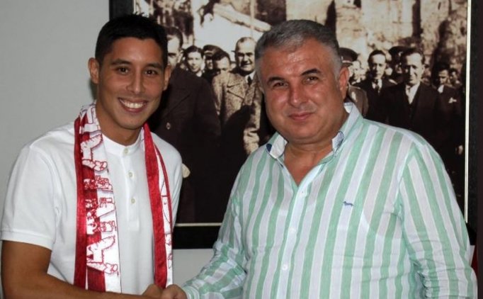 Antalyaspor, Barrada Ile 2 Yıllık Sözleşme Imzaladı