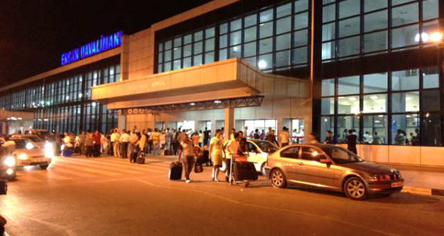 Kktc'deki Ercan Havalimanı Çalışanlarının Ek Mesai Eylemi Sonrası Uçuşlar Durdu