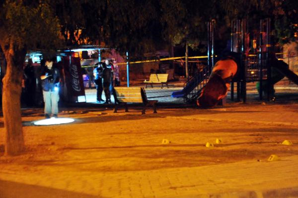 Çocuk Parkına Ateş Açıldı: 2'si Çocuk, 3 Yaralı