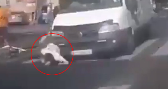 Bisikletli Adamın Mucize Kurtuluşu Kameralara Böyle Yansıdı