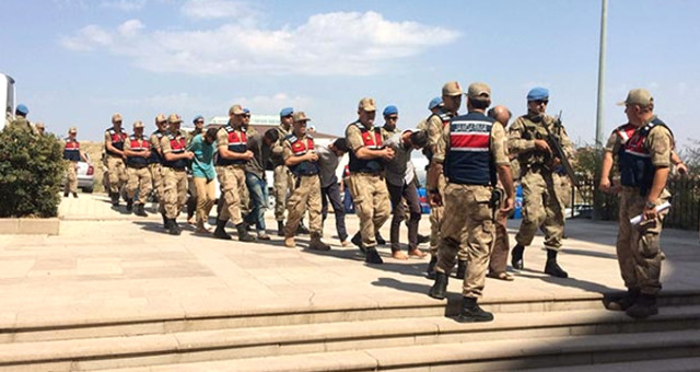 Zeytin Dalı Harekatı'nda 2 Askerimizi Şehit Eden 9 Terörist Tutuklandı