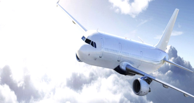 Mürettebat Uçağın Basıncını Ayarlayan Düğmeye Basmayı Unuttu, Uçakta Bulunan Yolcuların Burnu Ve Kulakları Kanadı