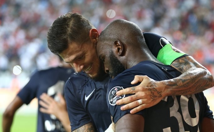Antalyaspor, Sivasspor'u Devirdi!