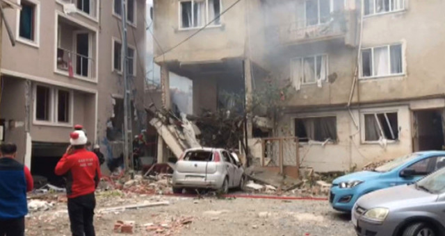 Bursa'da Bir Binada Doğalgaz Kaynaklı Patlama Meydana Geldi! Yaralılar Var