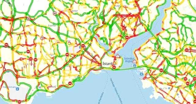 Yola Çıkacaklar Dikkat! İstanbul'da Yağmur Trafiği