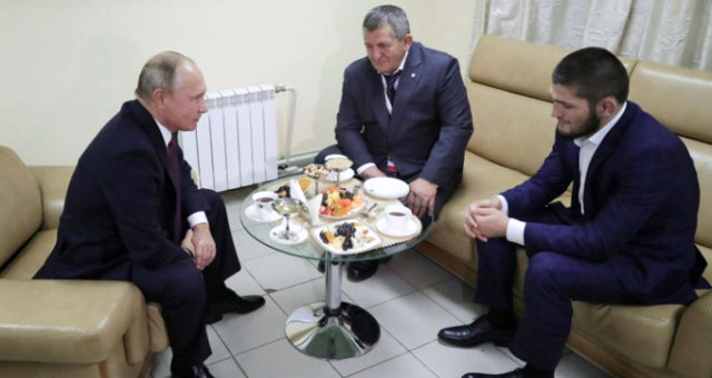 Putin, Mcgregor'u Yenerek Şampiyon Olan Khabib Nurmagomedov Ile Görüştü