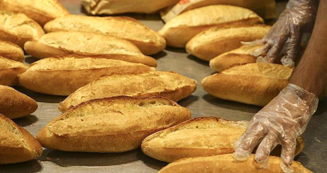 Trabzon'un Of İlçesinde Fırıncılar 1,50 Tl'ye 300 Gram Yerine 330 Gram Ekmek Satıyor