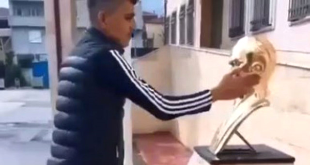 Atatürk'e Hakaret İçeren Video, Sosyal Medyayı Ayağa Kaldırdı!