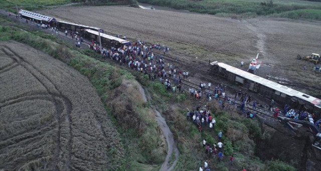 25 Kişinin Öldüğü Tren Kazasının Nedeni 'bakım Ve Kontrol' Eksikliği Çıktı