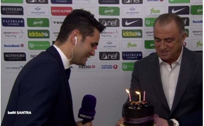 Fatih Terim'den Maç Öncesi Pasta Sürprizi