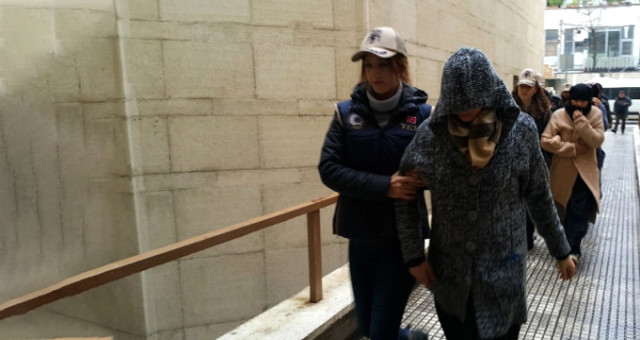 İnterpol Tarafından Aranırken Bursa'da Yakalanan Deaş'lı Kadınlar, Dullar Vakfı'nı Kurduklarını İtiraf Etti