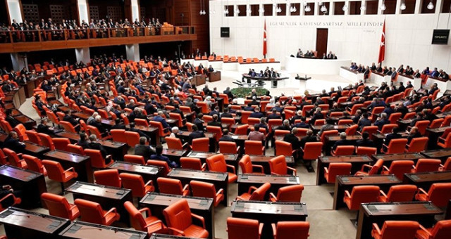 Ak Parti Milyonları İlgilendiren Yasa Teklifini Meclis'e Sundu