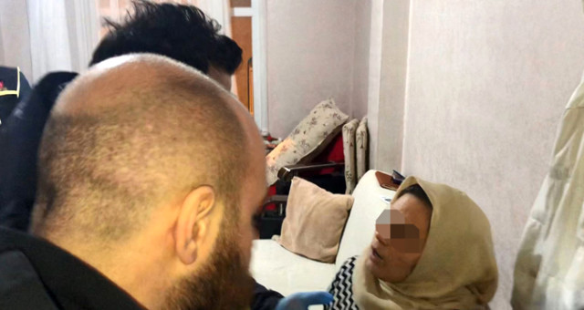 Narkotik Baskınında 9 Yaşındaki Çocuğuna Pencereden Uyuşturucuları Attıran Kadın, Polisi İsyan Ettirdi