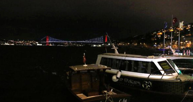 İstanbul Boğazı Çift Yönlü Olarak Gemi Trafiğine Kapatıldı