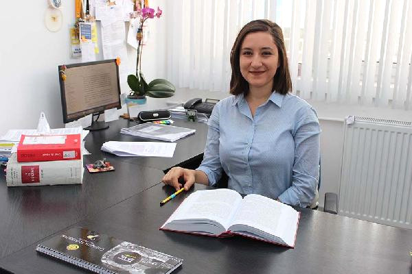 Öğrencisinin Öldürdüğü Ceren Damar Şenel'in Adı Parka Verildi