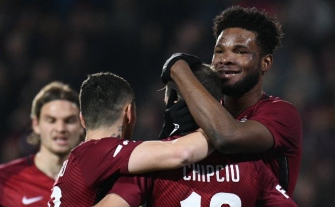 Galatasaray Forveti Sağlık Kontrolleri Için Getiriyor