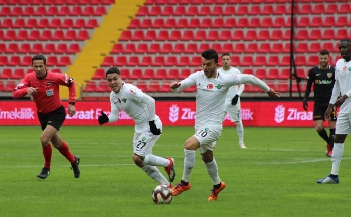 Akhisarspor Evinde Tur Peşinde