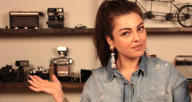 Eski Gelin Adayı Sinem Umaş, Polise Hakaret Ve Direnme Suçundan Hakim Karşısına Çıktı