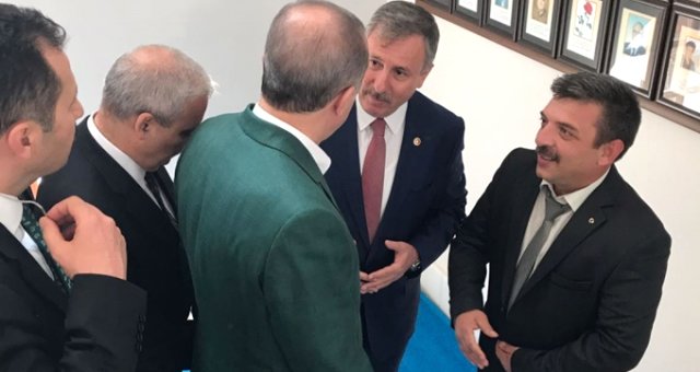 Ak Partili Eski Vekilden Dikkat Çeken Çıkış: 'bize Komplo Kurdular' Deyip Sorumluluğu Başkasına Yüklerler