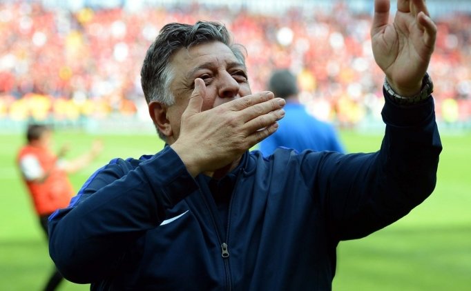 Akhisarspor'un Yeni Hocası Yılmaz Vural Oluyor!