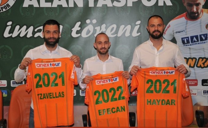 Alanyaspor'da 3 Isim Yeni Sözleşme Imzaladı