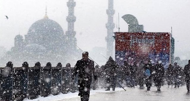Meteoroloji İstanbul İçin Saat Verip Uyardı! Kar Geliyor