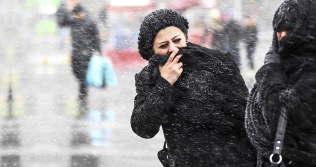 Meteoroloji'den İstanbul'a Yeni Uyarı! Kar Gidiyor, Yağmur Geliyor